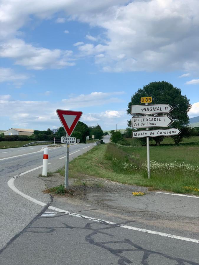Val De Llous I 40 Sainte-Léocadie Exterior foto